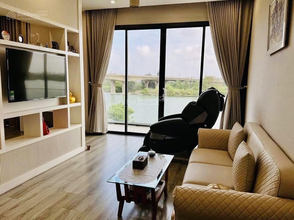 Bán villa 3 tầng view mặt sông hàn, 367m2 ngang 14m công năng 6pn đầy đủ nội thất