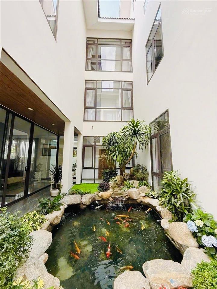 Bán villa 3 tầng view mặt sông hàn, 367m2 ngang 14m công năng 6pn đầy đủ nội thất