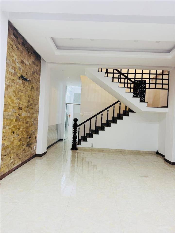 Bán nhà 4 tầng mt dương bá trạc  hòa cường, dt 90m2 ngang 5m có 4pn hướng đông bắc giá nhỉnh 9 tỷ