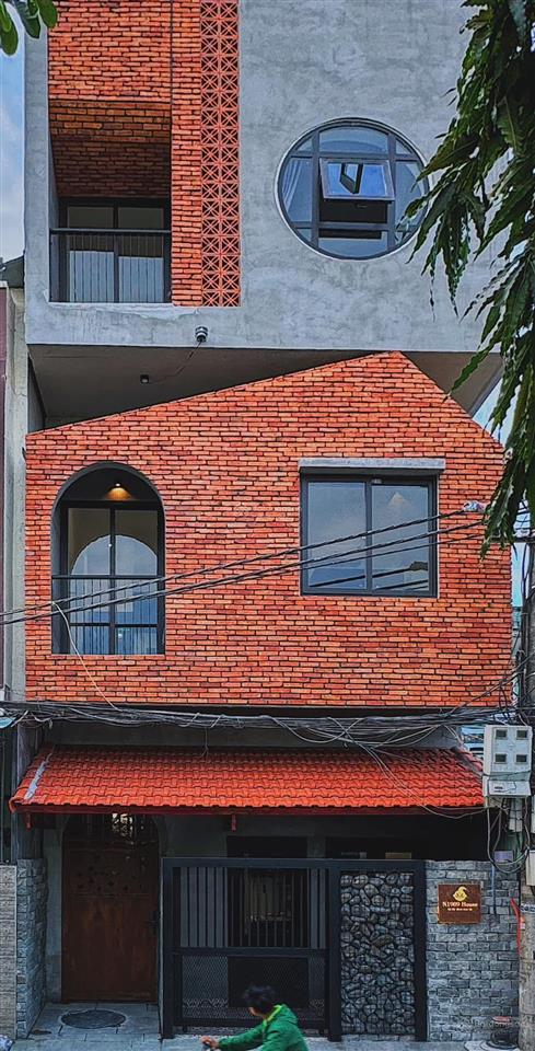 Bán tòa apartment 4 tầng + tum bình hòa 15, 180m2 với 23 phòng doanh thu 120 triệu/tháng