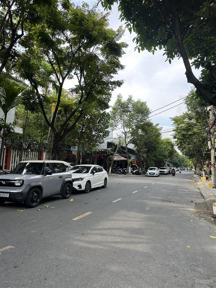 Bán nhà 2 tầng lý nhân tông  92m2 hướng đông nam mát mẻ cạnh bv vinmec