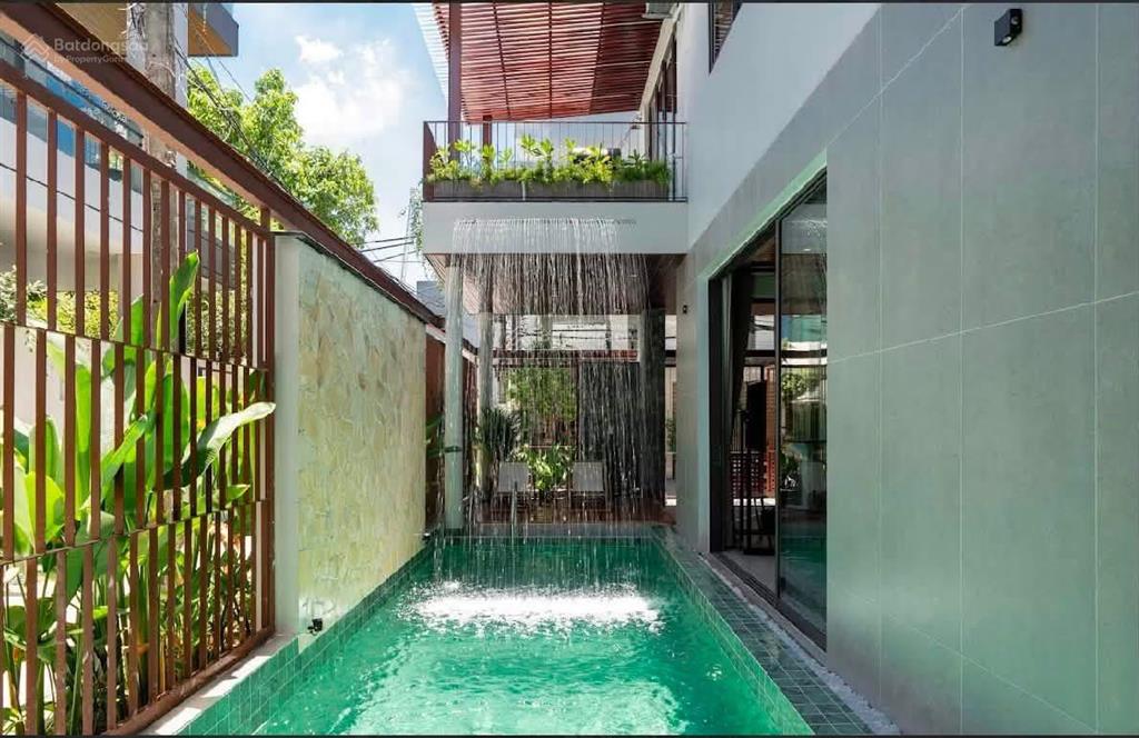 Bán nhà 3 tầng + hồ bơi kiệt ô tô võ nguyên giáp cách biển mỹ khê 200m, đối diện furama resort