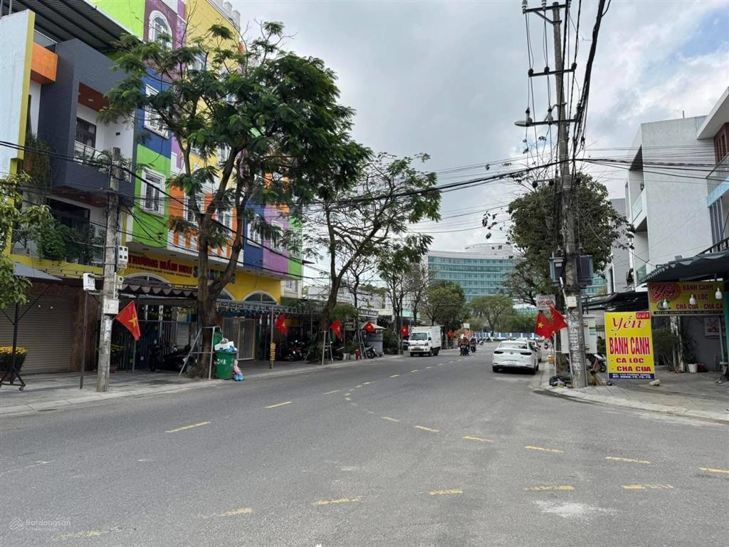 Bán lô góc 2 mặt tiền phùng hưng  phú xuân 2, 155m2 ngang 8m trục 10m5 rộng rãi cách biển 1km