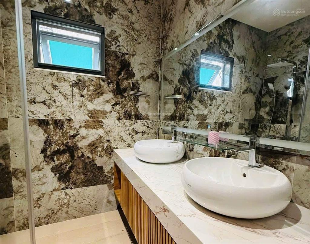Cho thuê villa 3 tầng tại euro village 1  đại lộ hoa hồng, 250m2 4pn 5wc gần sông hàn