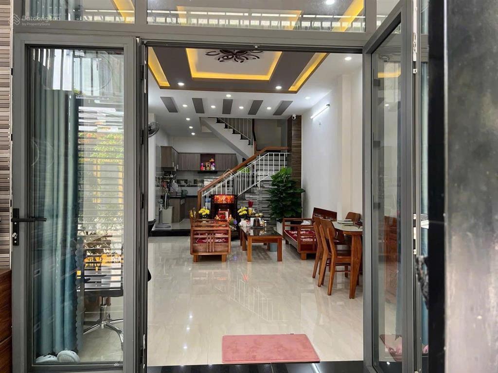 Bán nhà 2 tầng mt lưu trọng lư  hòa cường, 70m2, 3pn hướng tây bắc cách sông hàn vài trăm mét