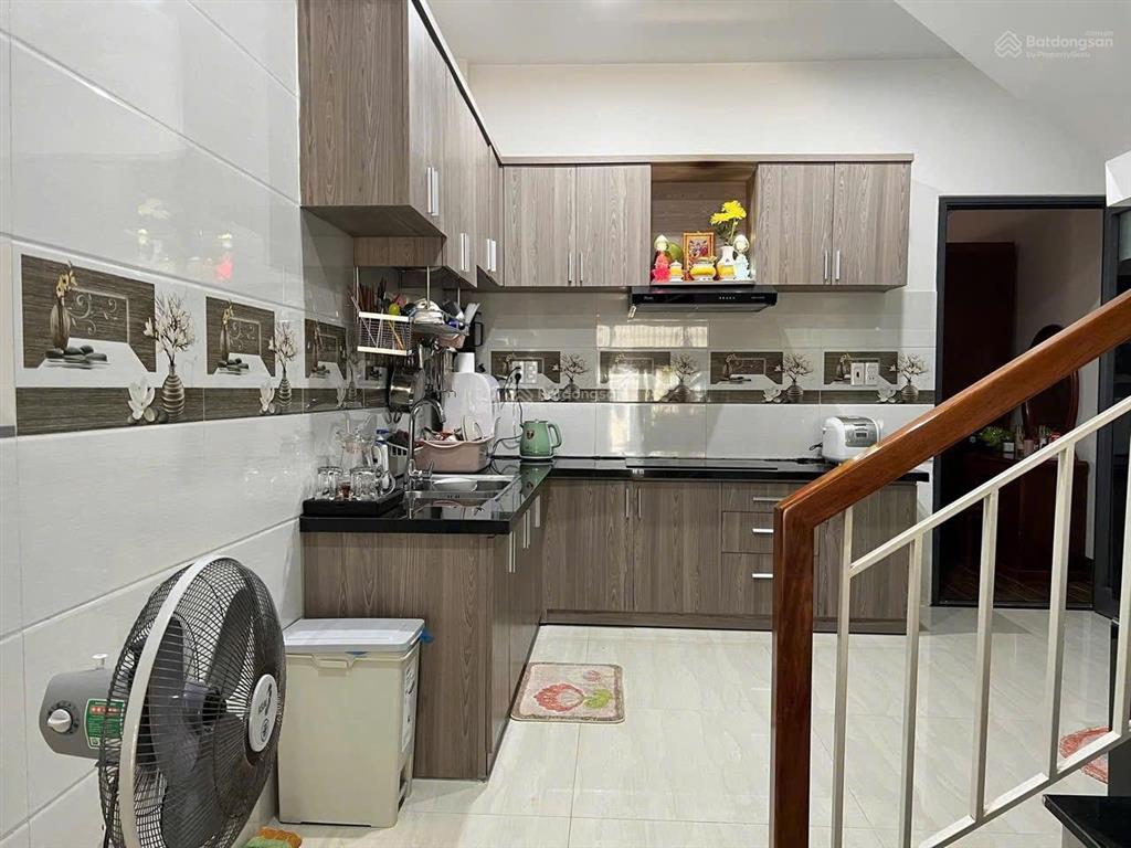 Bán nhà 2 tầng mt lưu trọng lư  hòa cường, 70m2, 3pn hướng tây bắc cách sông hàn vài trăm mét