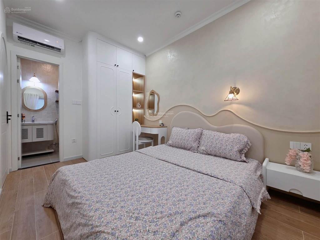 Cho thuê nhà 4 tầng 4bedroom kiệt yên bái  sát chợ hàn và sông hàn, khu khách hàn quốc đông đúc
