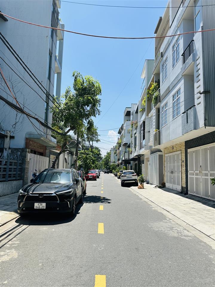 Bán nhà 3 tầng thanh long  hải châu, 108,8m2 ngang 6,8m hướng đông nam mát mẻ