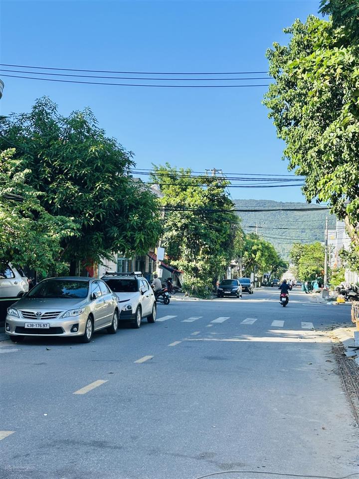 Bán nhà 4 tầng + hồ bơi mt võ duy ninh  sơn trà cách biển mân thái 500m