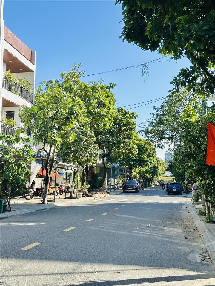 Bán nhà 4 tầng + hồ bơi mt võ duy ninh  sơn trà cách biển mân thái 500m