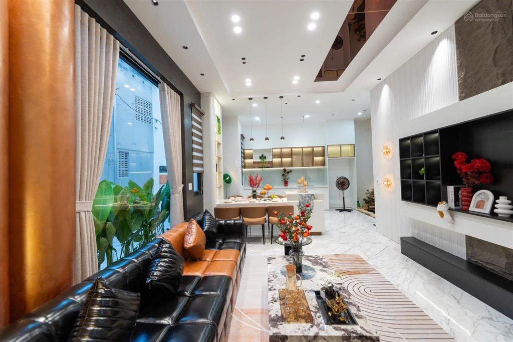 Bán nhà 4 tầng kiệt ông ích khiêm, 66m2 với 4pn 5wc full nội thất mới 100%