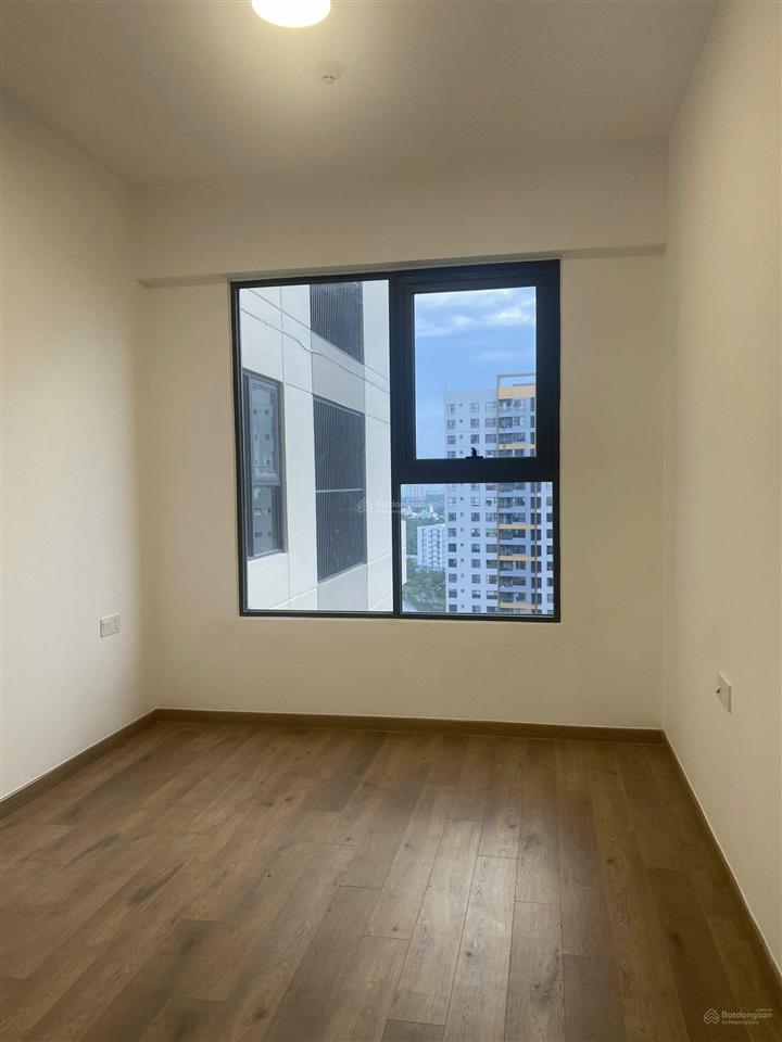 Bán căn hộ 58m2 tầng đẹp view đẹp, giá tốt 3.780 tỷ có nội thất