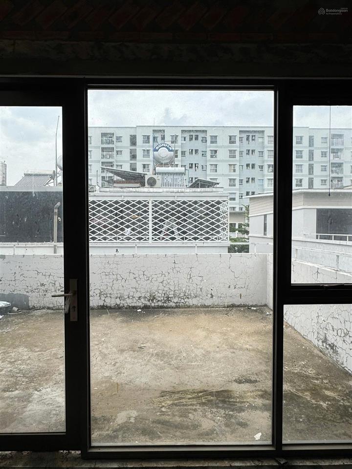 Bán nhà phố đảo thiên đường valora mizuki căn góc siêu đẹp, sân vườn rộng rãi 140m2