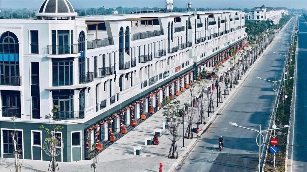Bán shophouse tại đường 3/2, thị trấn hậu nghĩa, đức hòa, long an, cam kết cho thuê lại