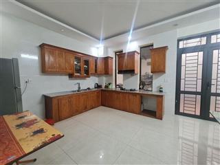 Cho thuê nhà mặt phố Hà Tiên, Liên Bảo, Vĩnh Yên. Giá 20tr/tháng