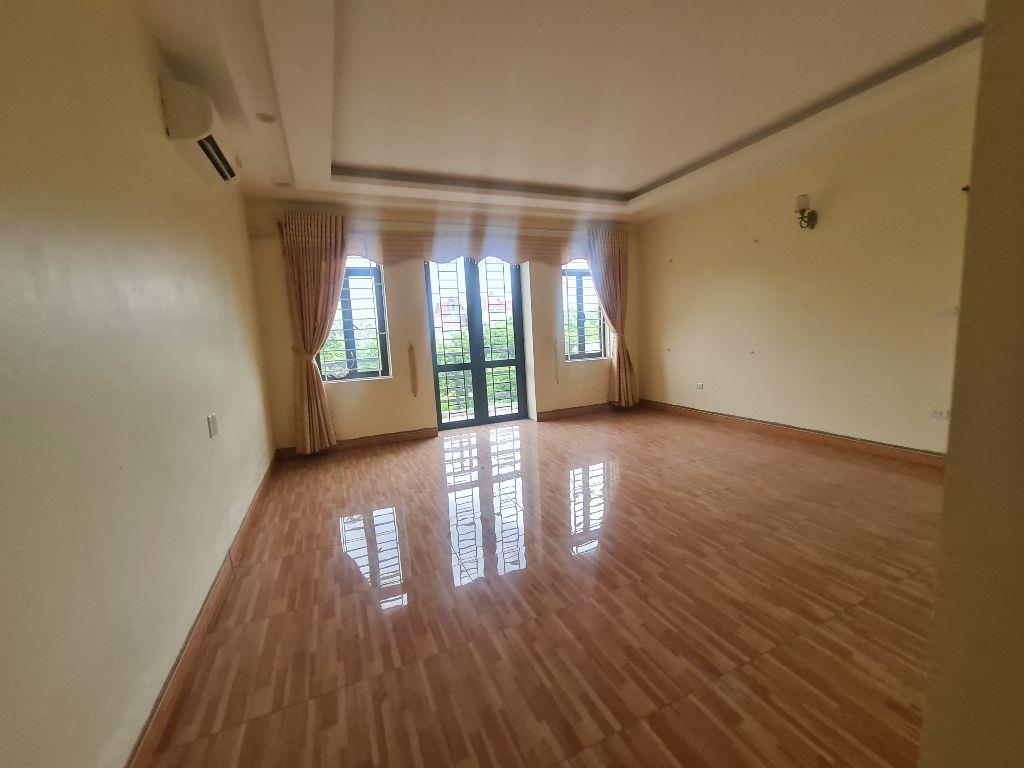 Cho thuê nhà mặt phố Hà Tiên, Liên Bảo, Vĩnh Yên. Giá 20tr/tháng