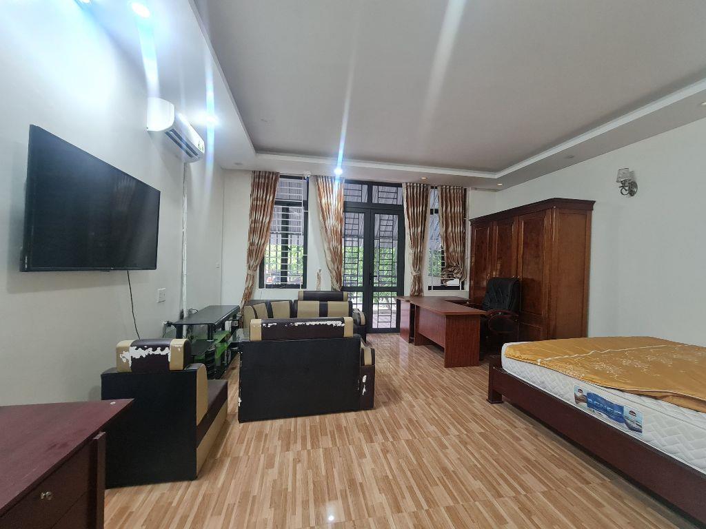 Cho thuê nhà mặt phố Hà Tiên, Liên Bảo, Vĩnh Yên. Giá 20tr/tháng