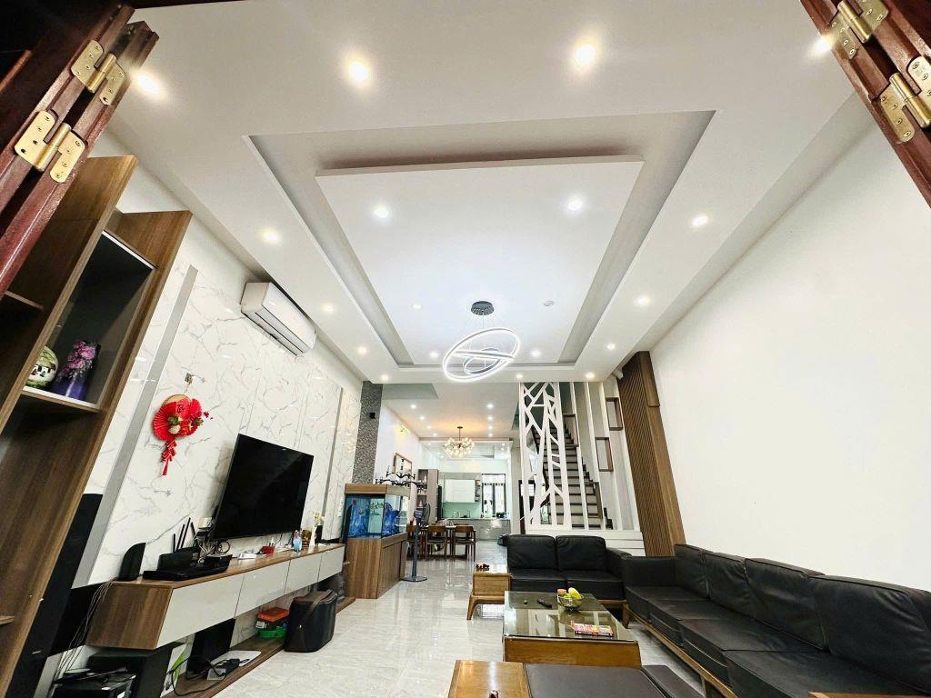 🏡NHÀ PHỐ TRUNG TÂM- GIÁ TRỊ Ở THẬT VÀ KHAI THÁC DÒNG TIỀN.