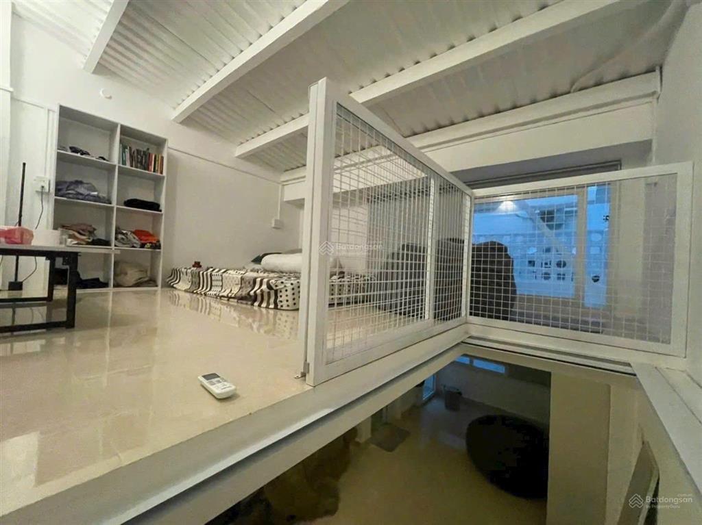 Giá tốt 3.9 tỷ / nhà hẻm 42 biệt thự khu phố tây nha trang đi bộ ra biển
