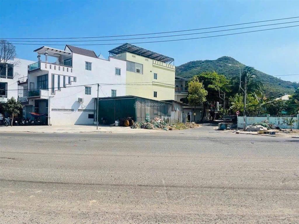 Mặt đường bờ kè biển, nguyễn văn linh hòn rớ 1, nam nha trang, giá tốt chỉ 6,3 tỷ