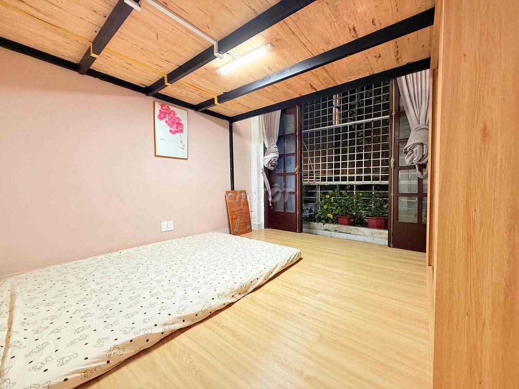 Chính chủ cho thuê căn 2PN Ban Công Bếp Riêng giá rẻ