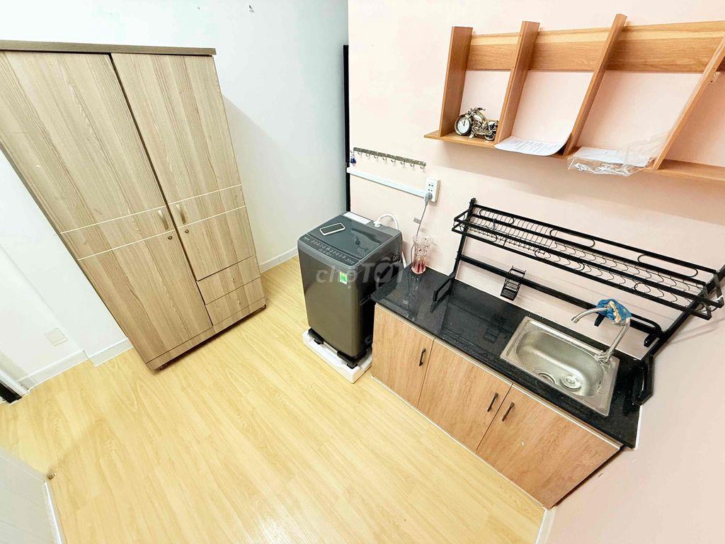 Chính chủ cho thuê căn 2PN Ban Công Bếp Riêng giá rẻ