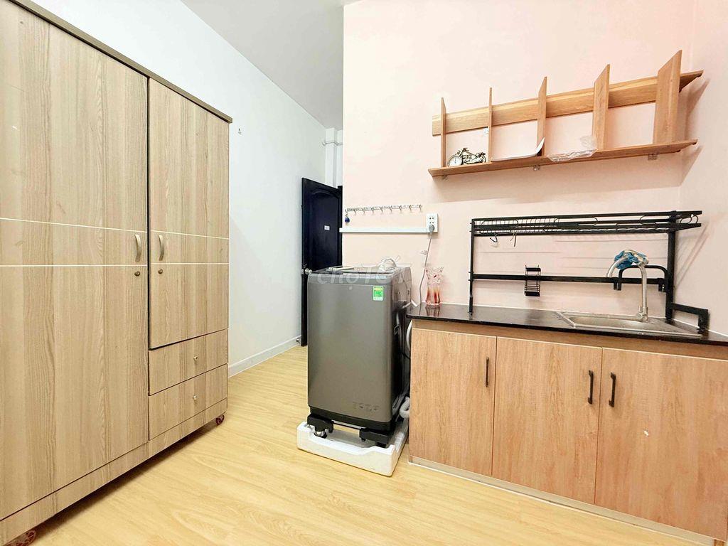 Chính chủ cho thuê căn 2PN Ban Công Bếp Riêng giá rẻ