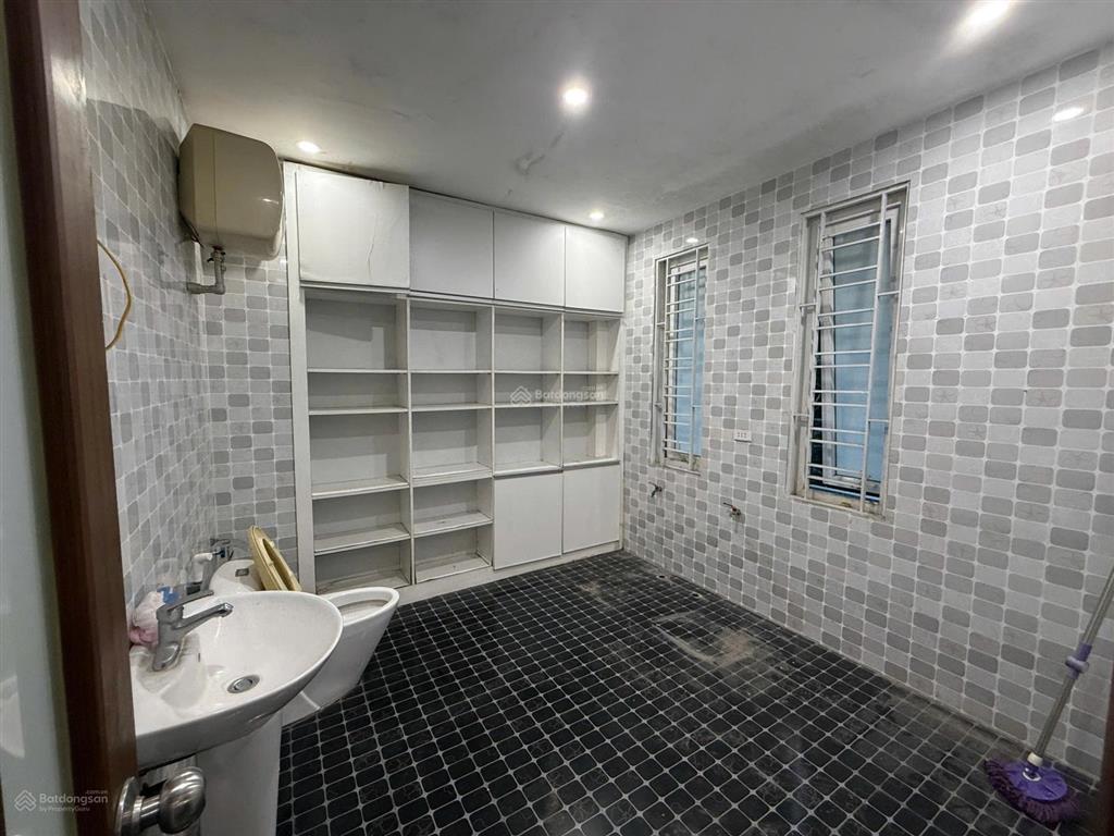 Bán bt việt hưng hoàn thiện 200m giá 5x tỷ đơn lập gần trg quốc tế vỉa hè ô tô tránh