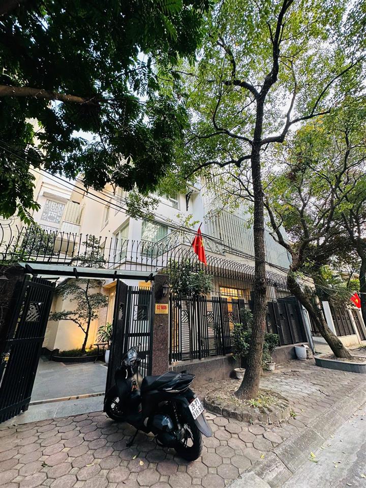 Cực hiếm! bt vip sài đồng  sát vinhomes riverside  180m mt 12.3m  5x tỷ