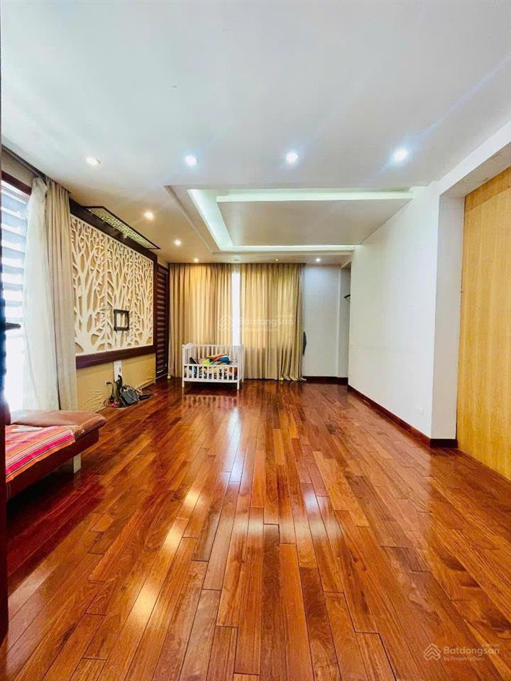 Siêu phẩm hoàng thế thiện sài đồng 303m sân vườn 3 mặt thoáng