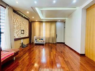 Siêu phẩm hoàng thế thiện sài đồng 303m sân vườn 3 mặt thoáng