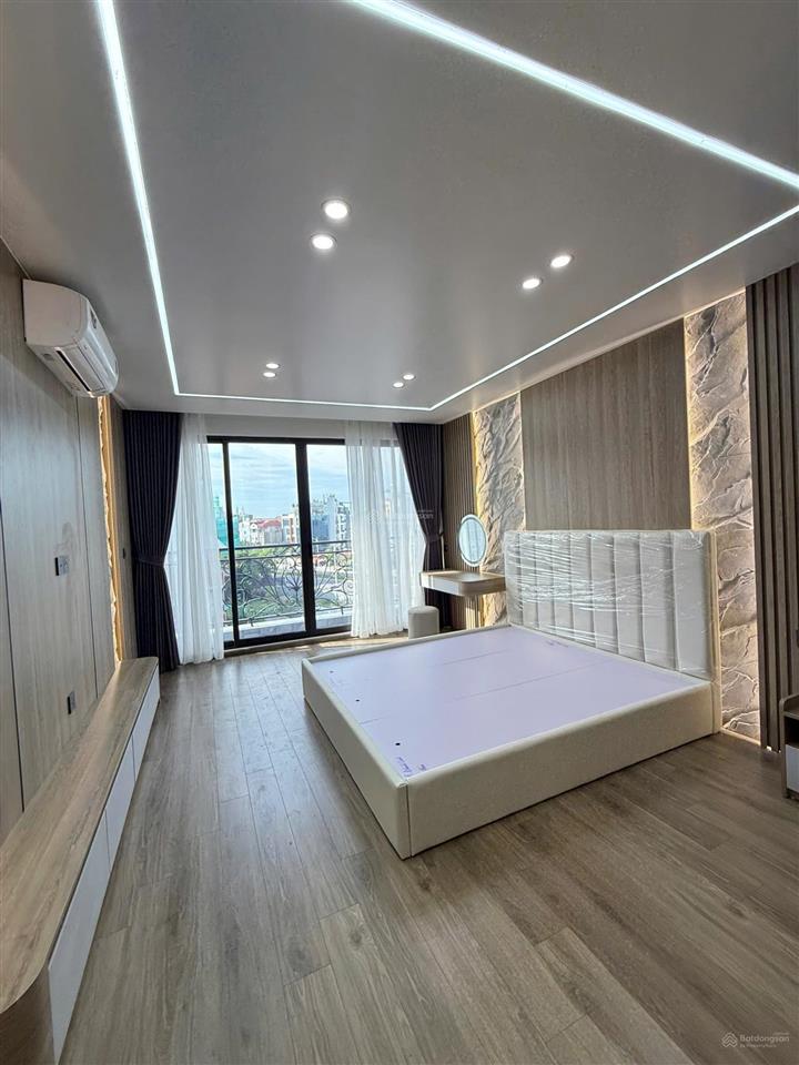 Bán nhà ngọc thụy, long biên, kinh doanh diện tích 60m2, 8 tầng thang máy, gara ô tô, full nội thất