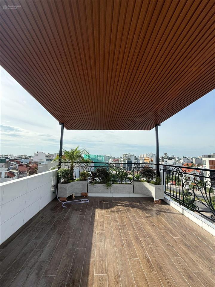 Bán nhà ngọc thụy, long biên, kinh doanh diện tích 60m2, 8 tầng thang máy, gara ô tô, full nội thất