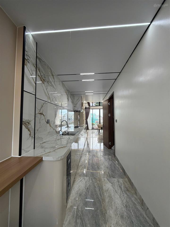 Bán nhà ngọc thụy, long biên, kinh doanh diện tích 60m2, 8 tầng thang máy, gara ô tô, full nội thất