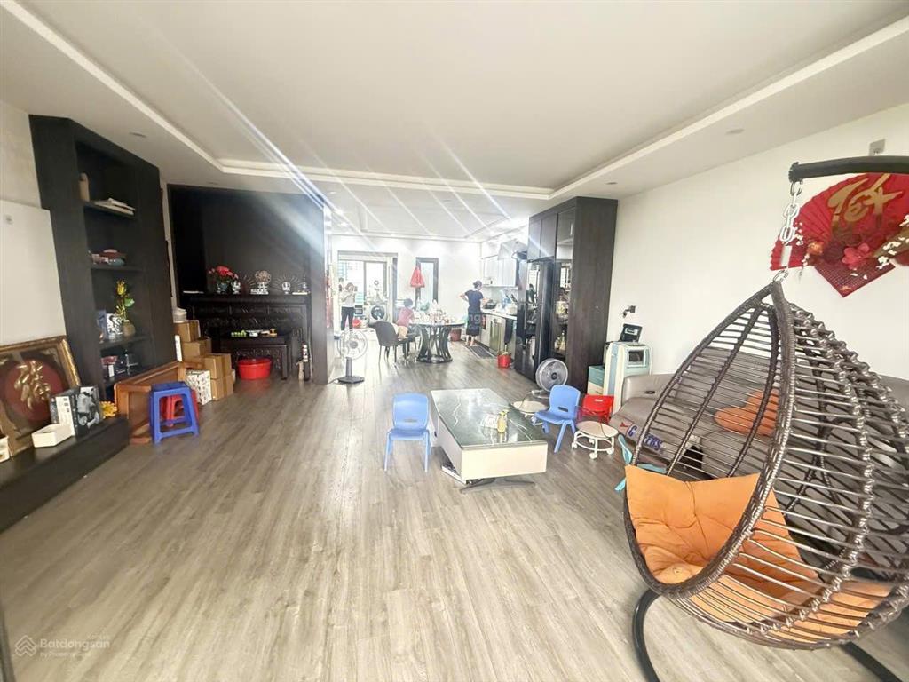 Nhà mặt phố nam đuống long biên 110m2  thang máy, view sông, giá đầu tư chỉ 35 tỷ