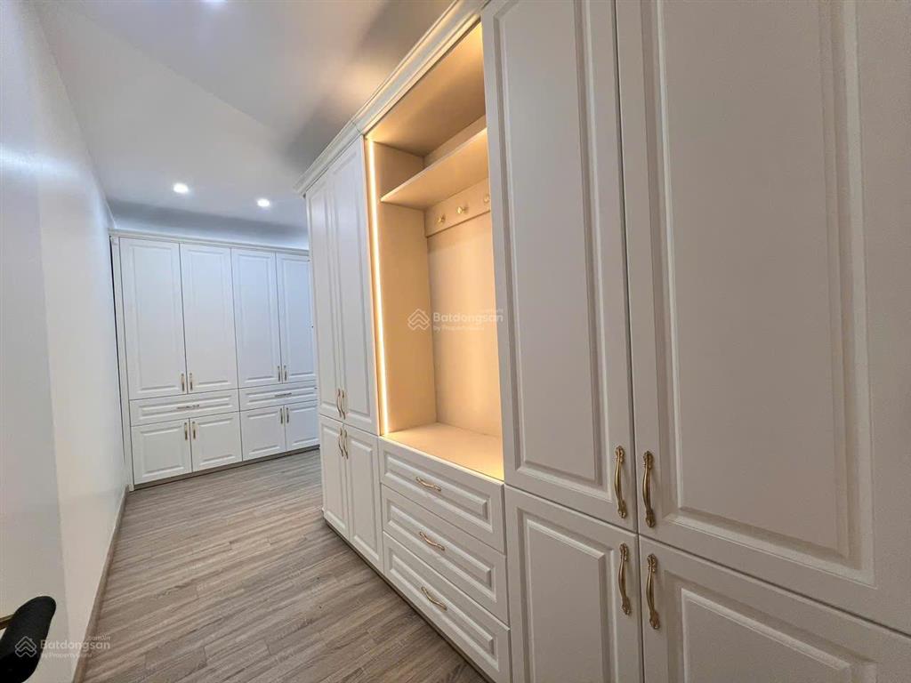 Nhà ngọc thụy hồng tiến, long biên 60m², 6 tầng thang máy, đường 6m vỉa hè 2m, kinh doanh, 18 tỷ