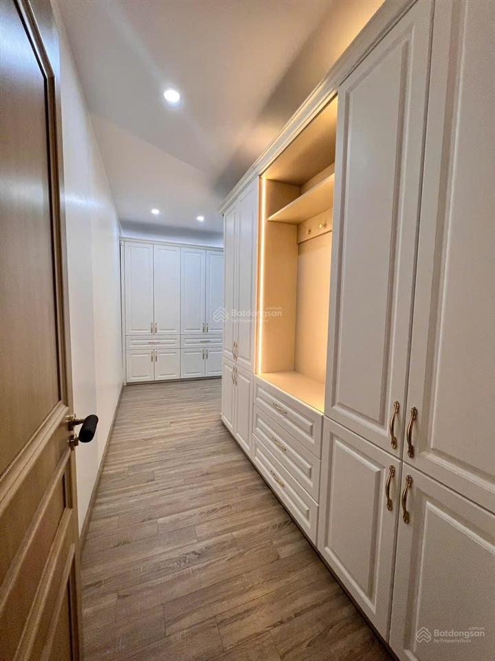 Nhà ngọc thụy hồng tiến, long biên 60m², 6 tầng thang máy, đường 6m vỉa hè 2m, kinh doanh, 18 tỷ