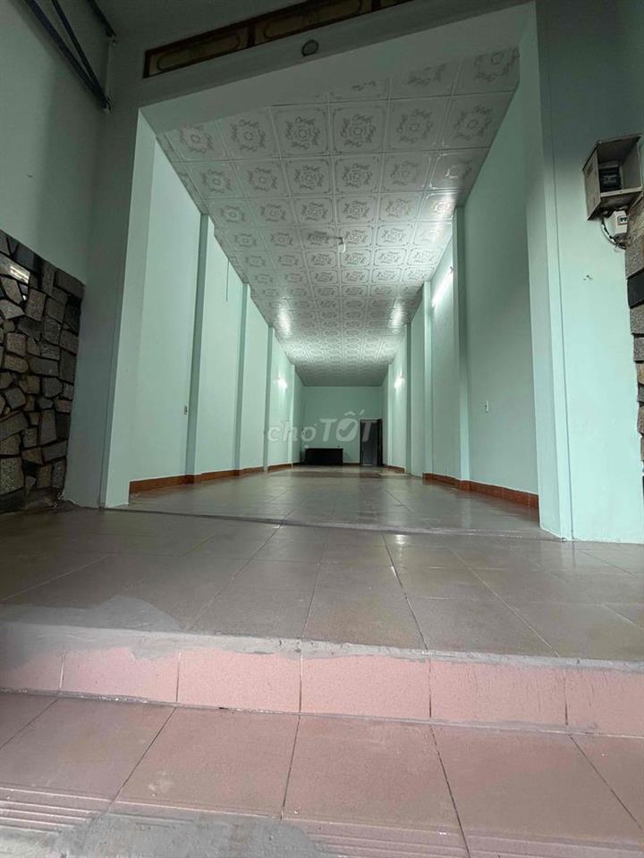 CHO THUÊ NHÀ MẶT TIỀN 13 LÊ DUẨN PLEIKU