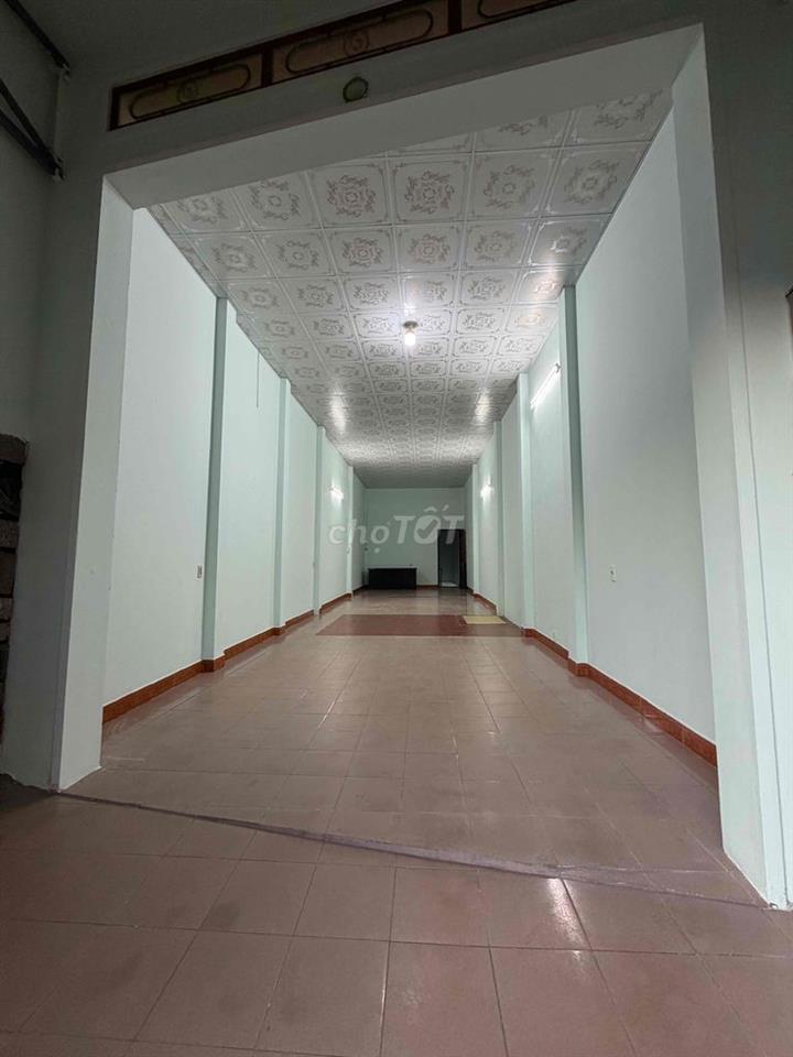CHO THUÊ NHÀ MẶT TIỀN 13 LÊ DUẨN PLEIKU