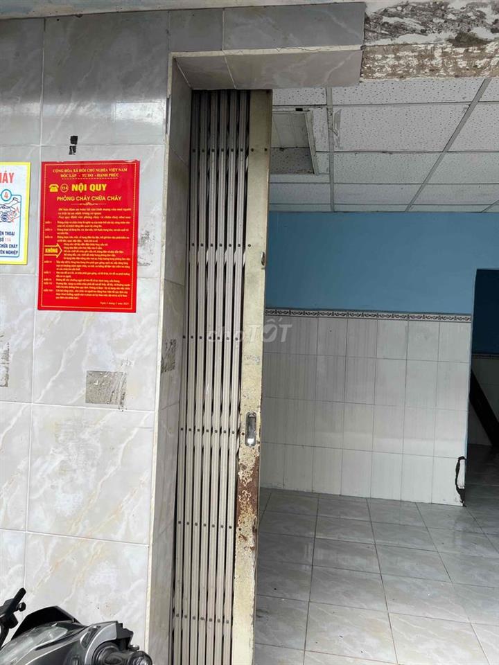 Cho thuê nhà ở dt 25 m2 tiện ich xung quang đầy đủ