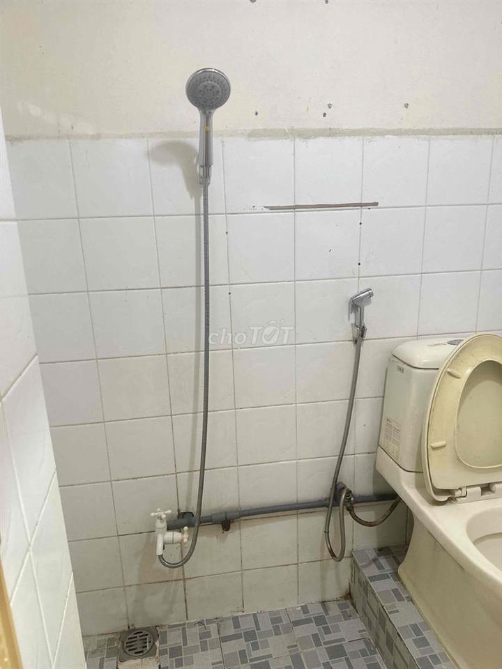 phòng trọ 14 m2 , có gác, tầng trệt