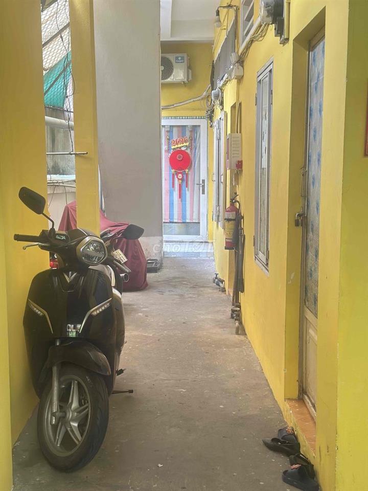 phòng trọ 14 m2 , có gác, tầng trệt