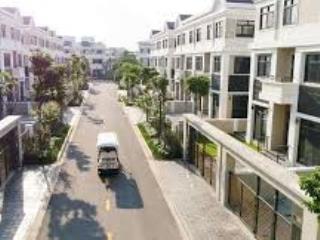 Cho thuê gấp căn liền kề 145m2, giá siêu hời tại kđt tây hồ tây  starlake hà nội.  0915 629 ***