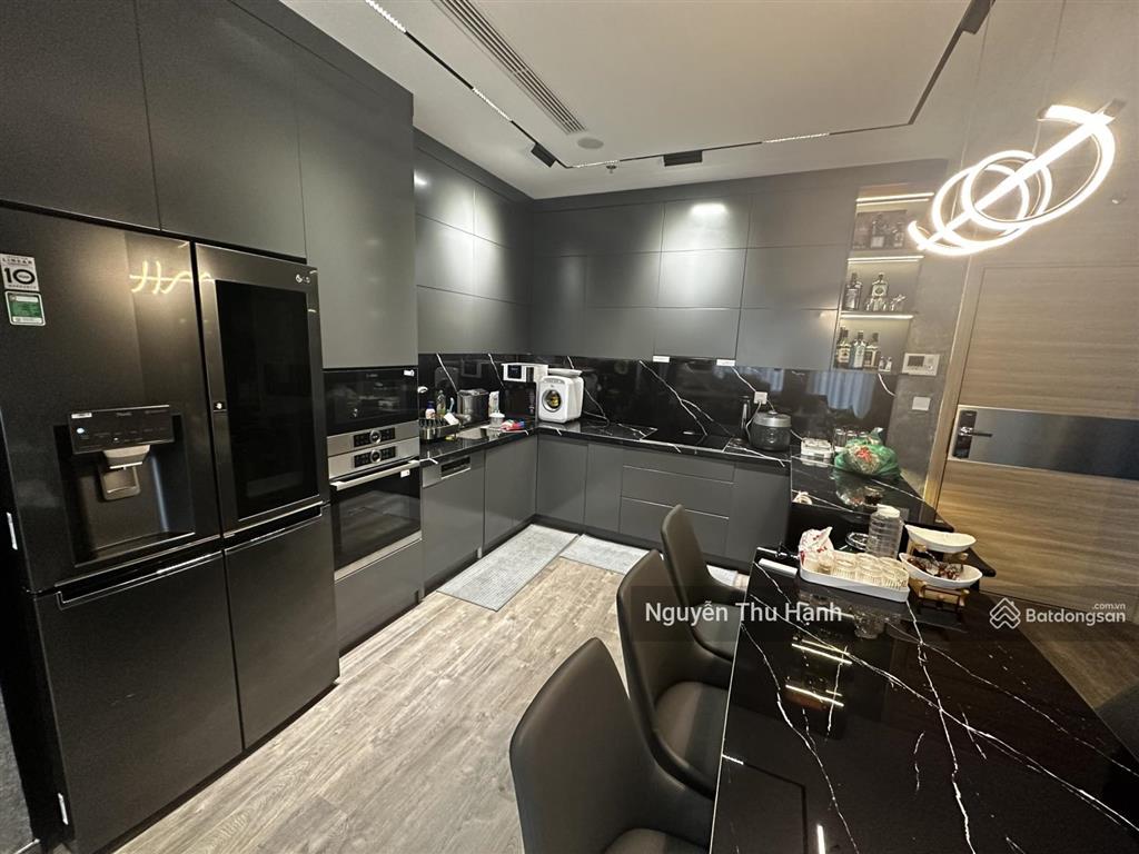 Chủ nhà đi miền nam cho thuê gấp căn 3pn, 168m2 full đồ ở vincom bà triệu giá chỉ 30tr.0915 629 ***