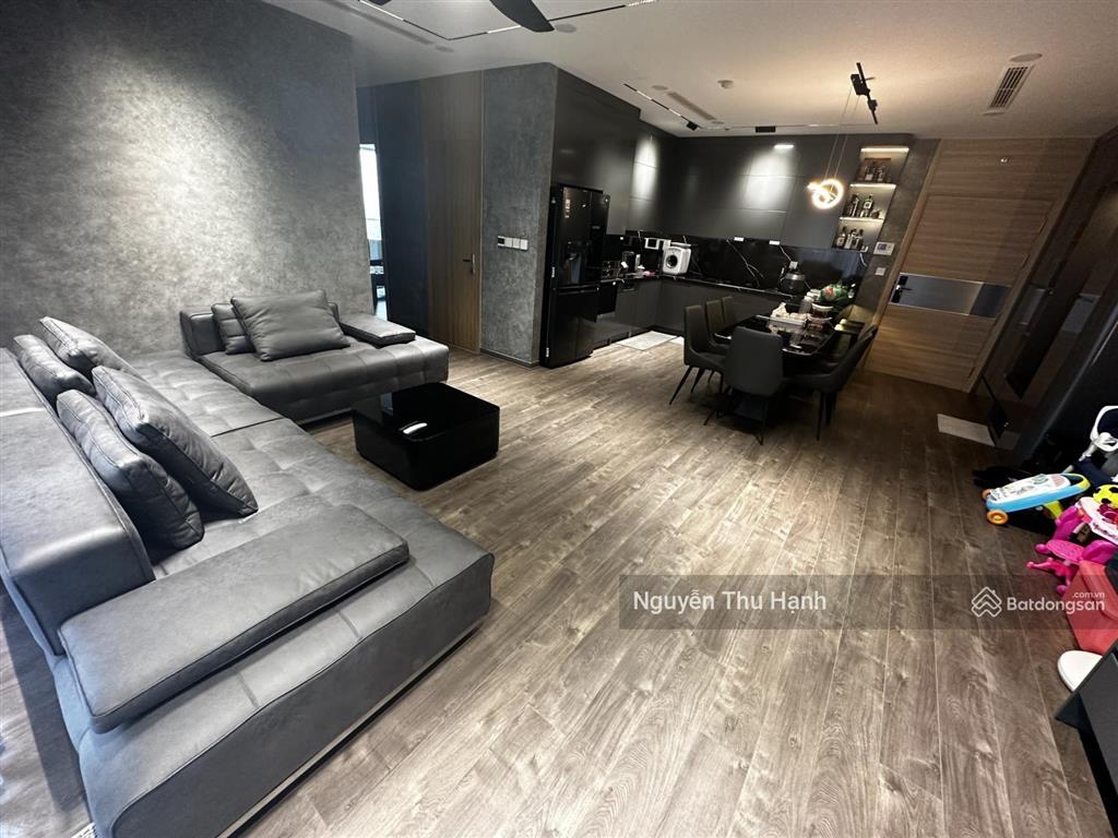 Chủ nhà đi miền nam cho thuê gấp căn 3pn, 168m2 full đồ ở vincom bà triệu giá chỉ 30tr.0915 629 ***