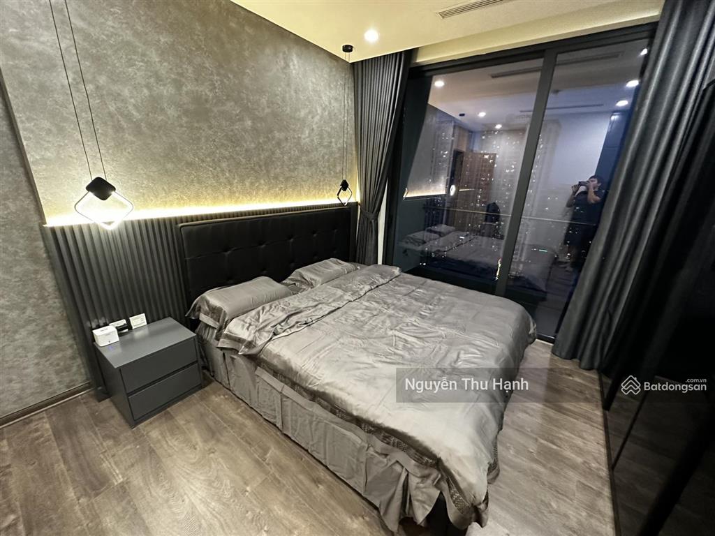 Chủ nhà đi miền nam cho thuê gấp căn 3pn, 168m2 full đồ ở vincom bà triệu giá chỉ 30tr.0915 629 ***