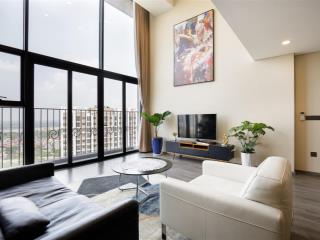 Cho thuê căn hộ cao cấp pentstudio diện tích 92 m2, view hồ, full nội thất giá 17tr.  0915 629 ***