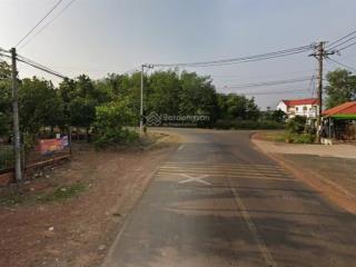 Lô góc 2 mặt tiền nhựa chỉ 215 tr, đông công nhân qua lại, là trục chính nối vào khu công nghiệp