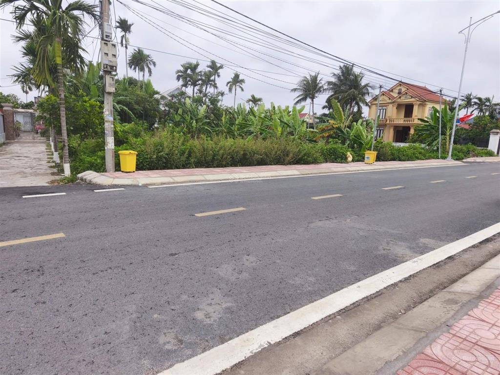 Đất sát quốc lộ 14, gần trạm dừng chân và cây xăng đi vào 100m 165 tr chủ gửi bán nhanh trong tháng