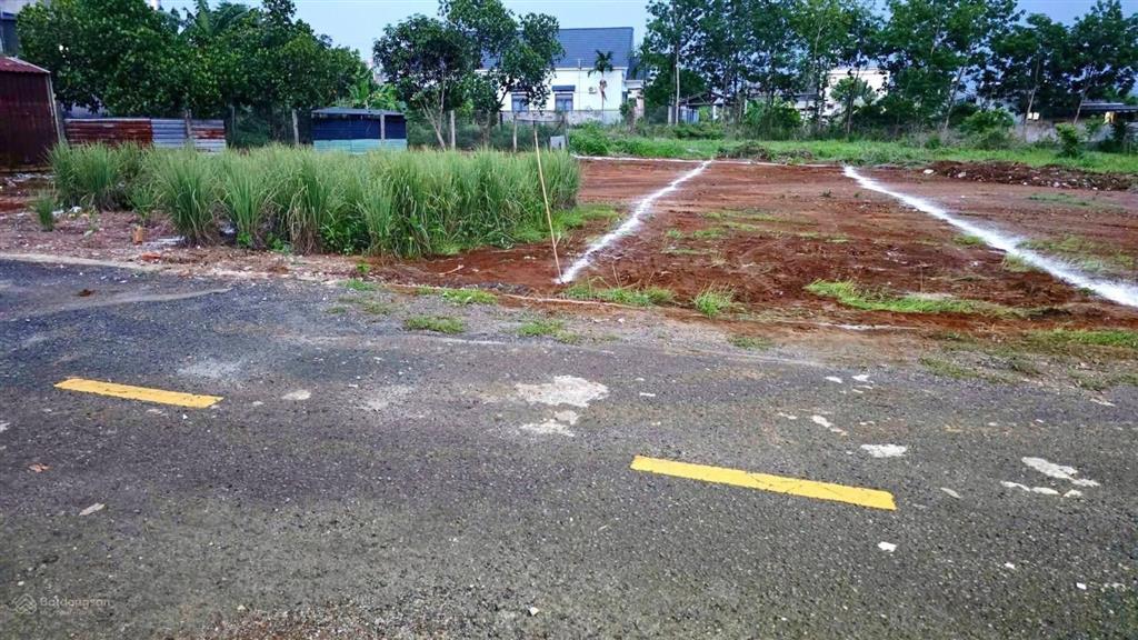 300m2 100m2 đất ở đô thị tại phường đồng phú, tp đồng nai, khu vực buôn bán sầm uất trung tâm 245tr